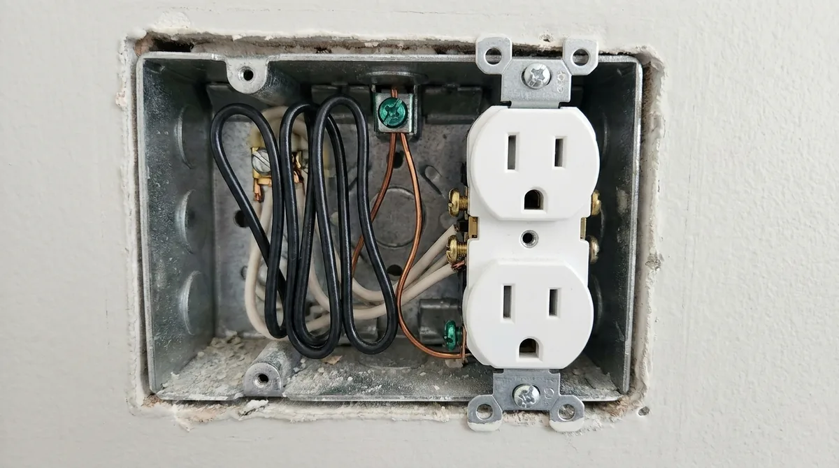 How to Wire an Outlet Safely When the Box Is the Real Problem 3 Electrical box showing how to wire an outlet with neat wire connections